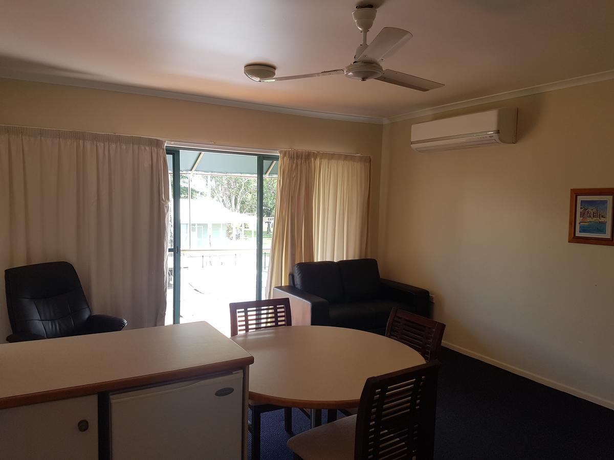 Lucinda Fishing Lodge מראה חיצוני תמונה