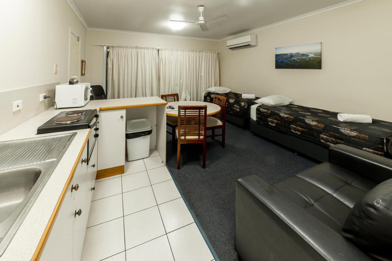 Lucinda Fishing Lodge מראה חיצוני תמונה