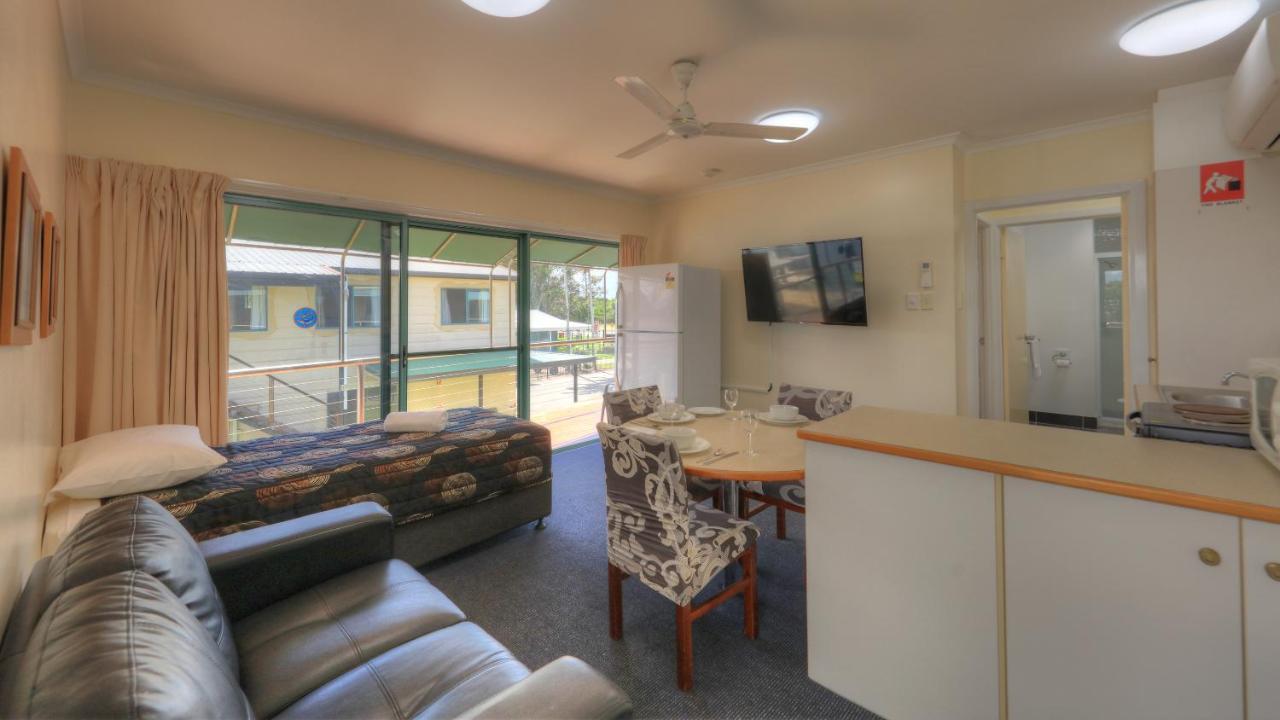 Lucinda Fishing Lodge מראה חיצוני תמונה