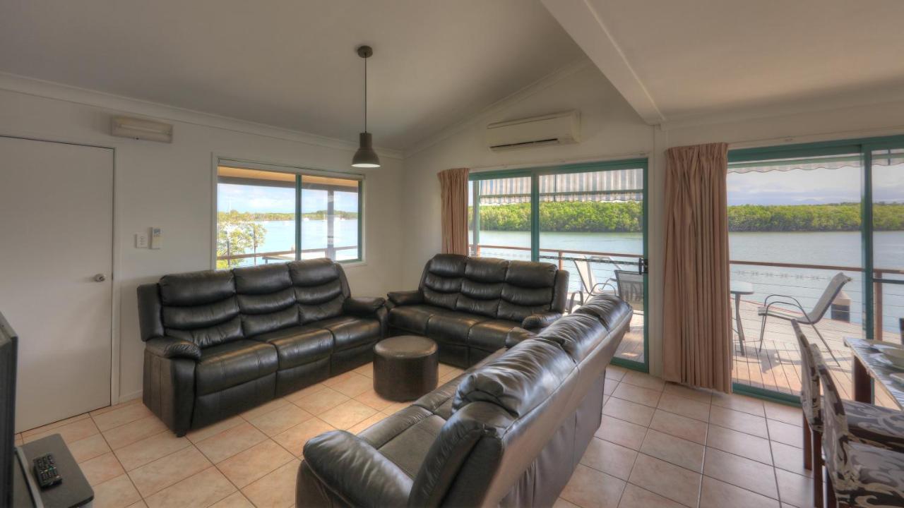 Lucinda Fishing Lodge מראה חיצוני תמונה