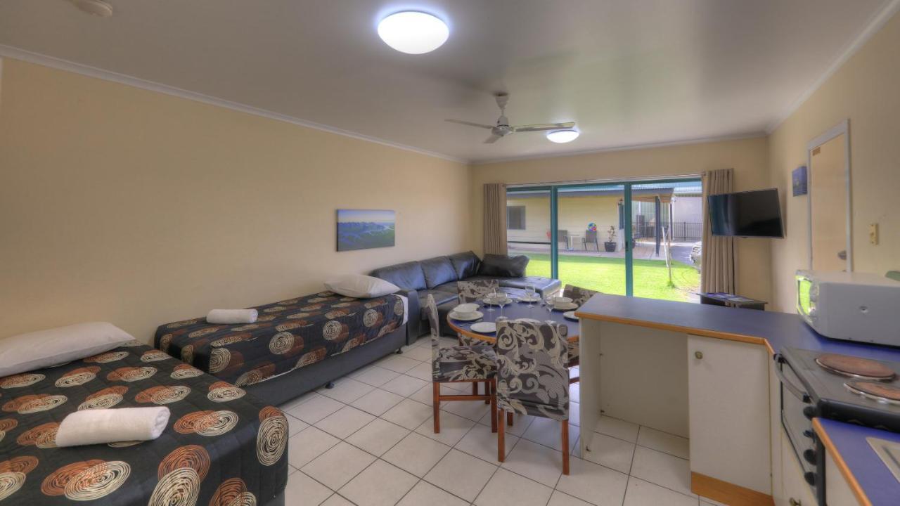 Lucinda Fishing Lodge מראה חיצוני תמונה