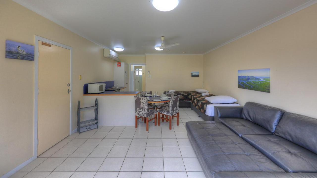 Lucinda Fishing Lodge מראה חיצוני תמונה